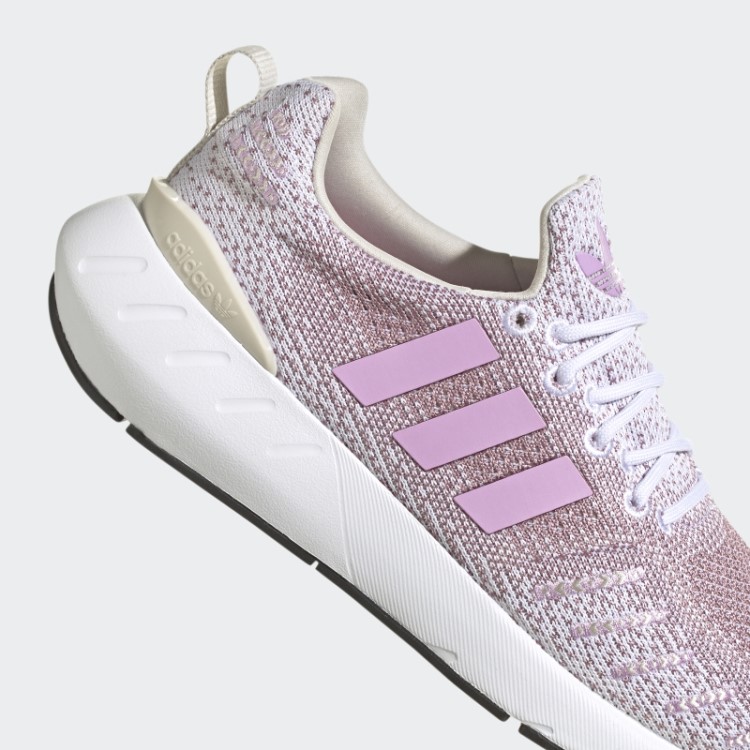 Tênis Adidas Aluminium Swift Run 22