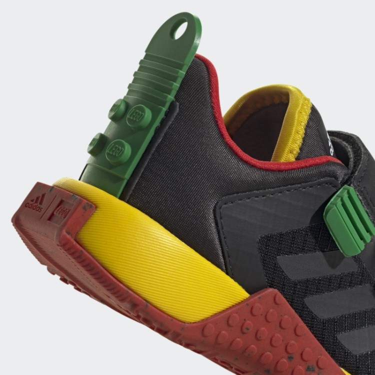 Sapato Preto Adidas Dna X Lego Com Duas Tiras De Velcro