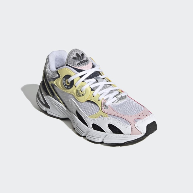 Sapatos Adidas Astir Calvi