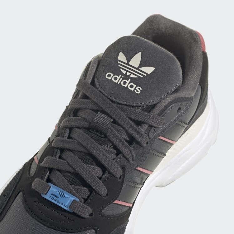 Sapatos Adidas Retropy F90 De Carbono