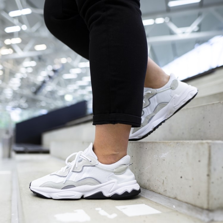 Tênis Adidas Ozweego Preto