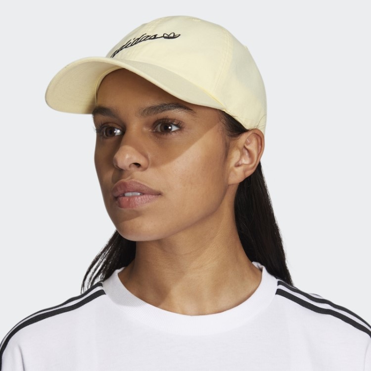 Chapéu Strapback Amarelo Script Adidas