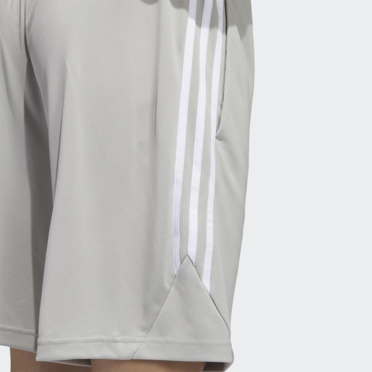 Bermuda De Basquete Adidas Legends Cinza Metálico Com As Três Listras