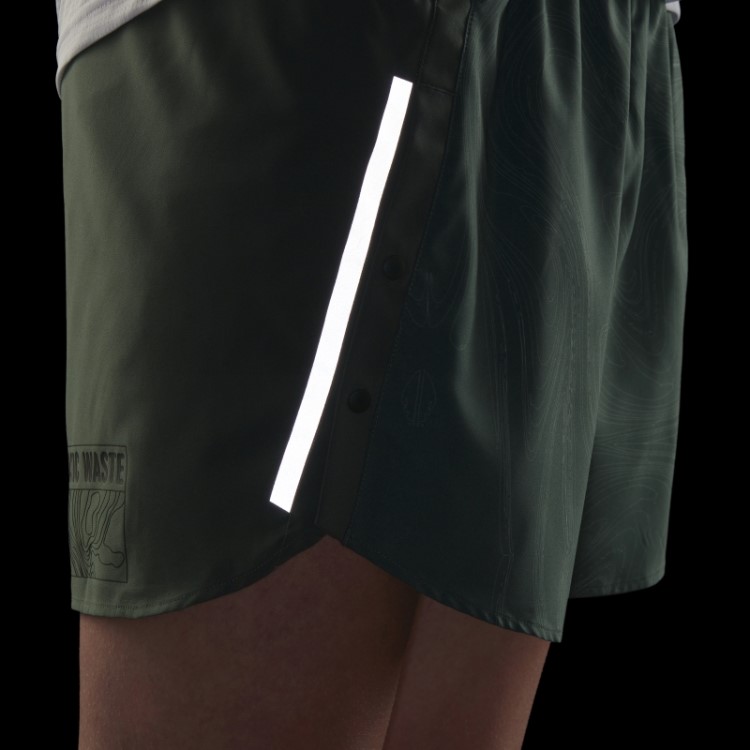 Adidas óxido Verde Projetado Para Shorts De Corrida Para Os Oceanos