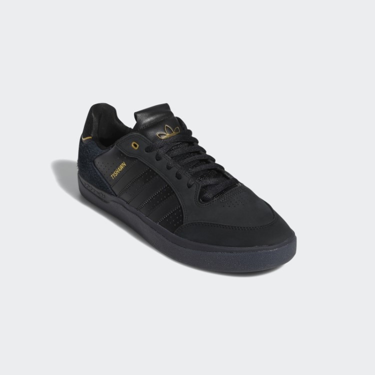 Sapato Baixo Adidas Preto Tyshawn