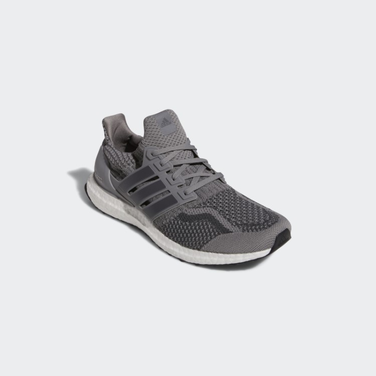 Tênis De Estilo De Vida Adidas Ultraboost 5 Dna Cinza