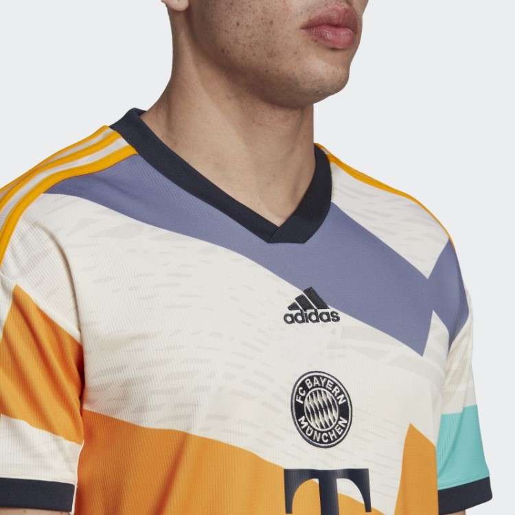 Fc Bayern 22/23 Quarta Camisa Branca Adidas Estilosa