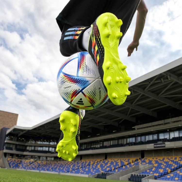 Chuteira Preta Copa Sense.3 Sem Cadarço Para Chão Firme Adidas