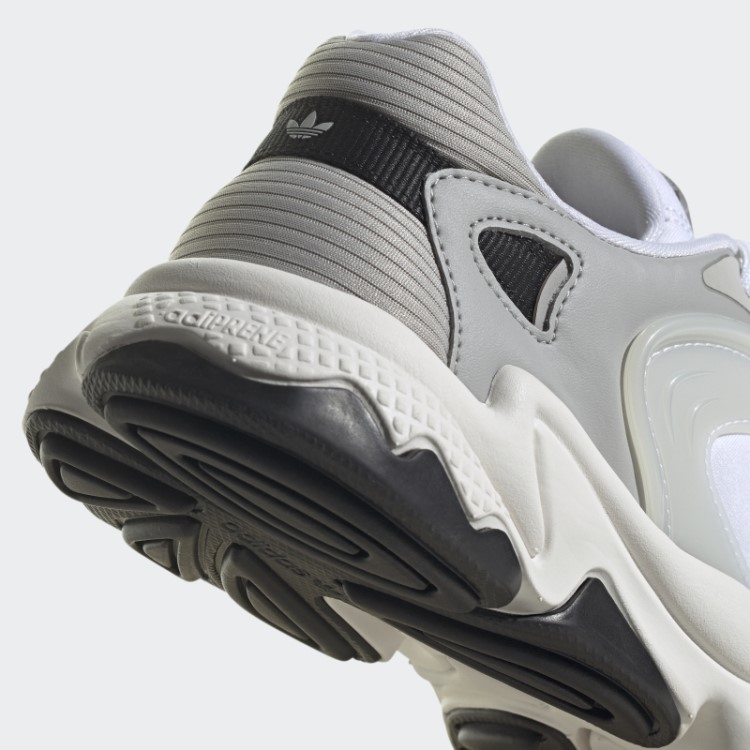 Tênis Branco Adidas Oztral