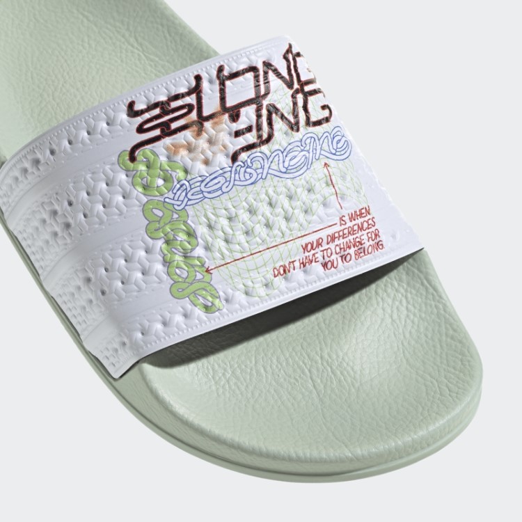 Chinelos Verdes Adilette Adidas