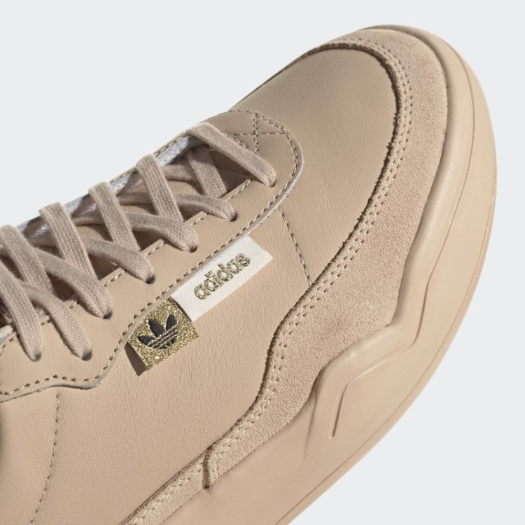Blush Adidas Seus Sapatos De Corte