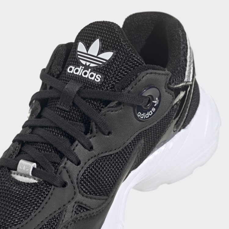Sapatos Adidas Pretos Astir