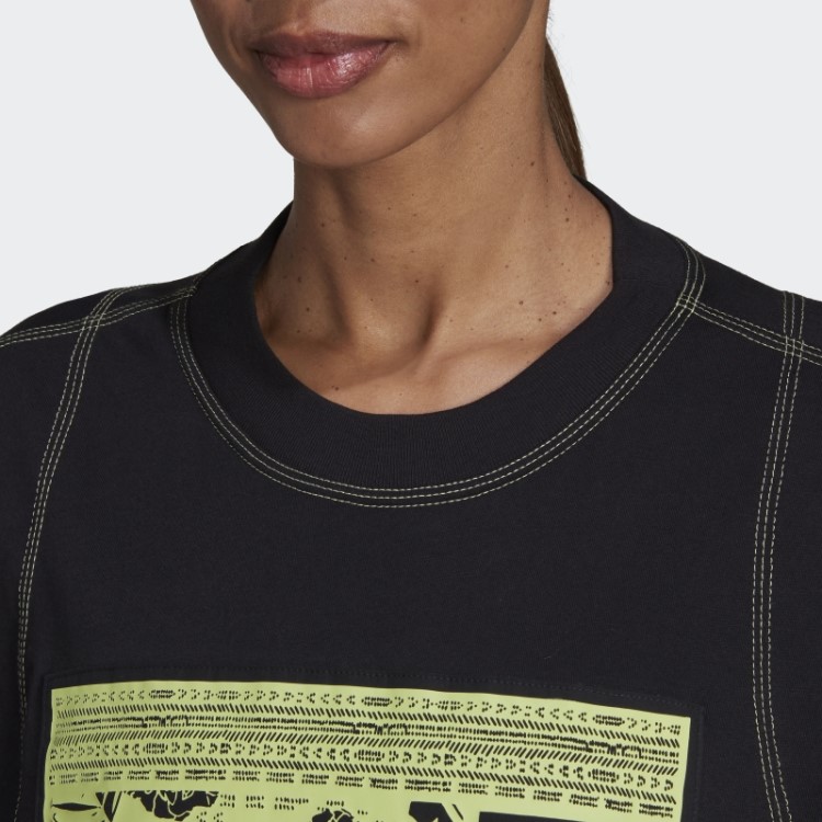 Camiseta Preta Fashion Adidas Sportswear Superher