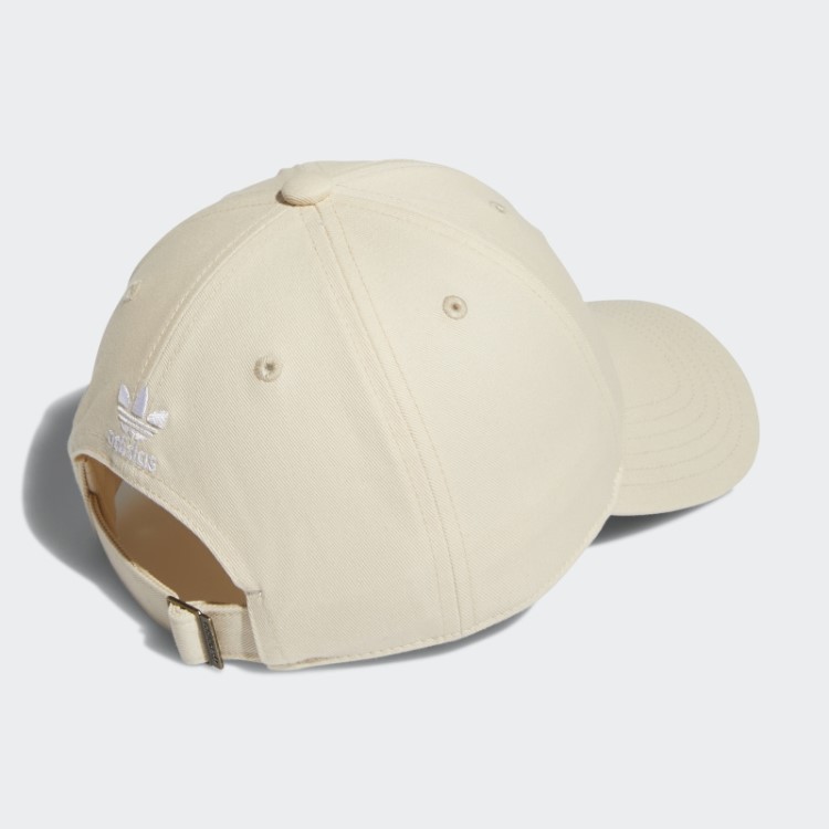 Boné Branco Adidas Com Tira Na Parte De Trás