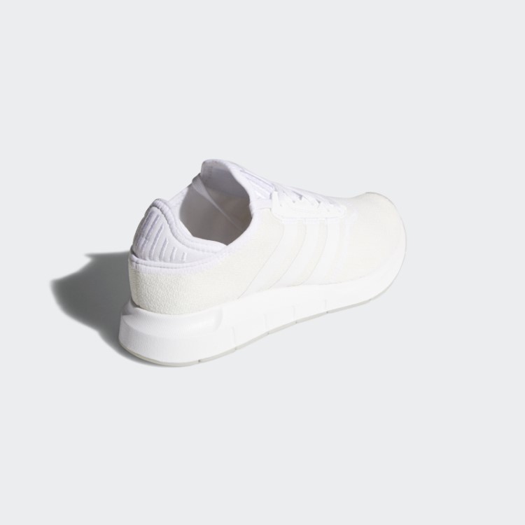 Tênis Adidas Branco Swift Run X
