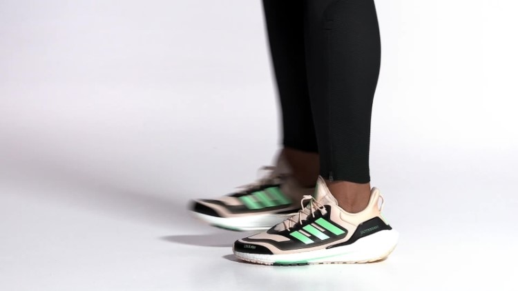 Tênis De Corrida Laranja Adidas Ultraboost 22 Cold.rdy 2.0