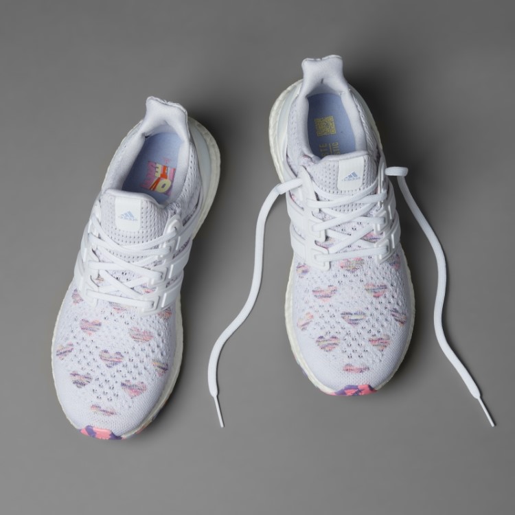 Tênis Branco Adidas Dia Dos Namorados Ultraboost 1.0