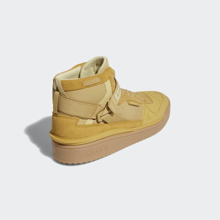 Tênis Bege Dourado Hi Gore-tex Adidas