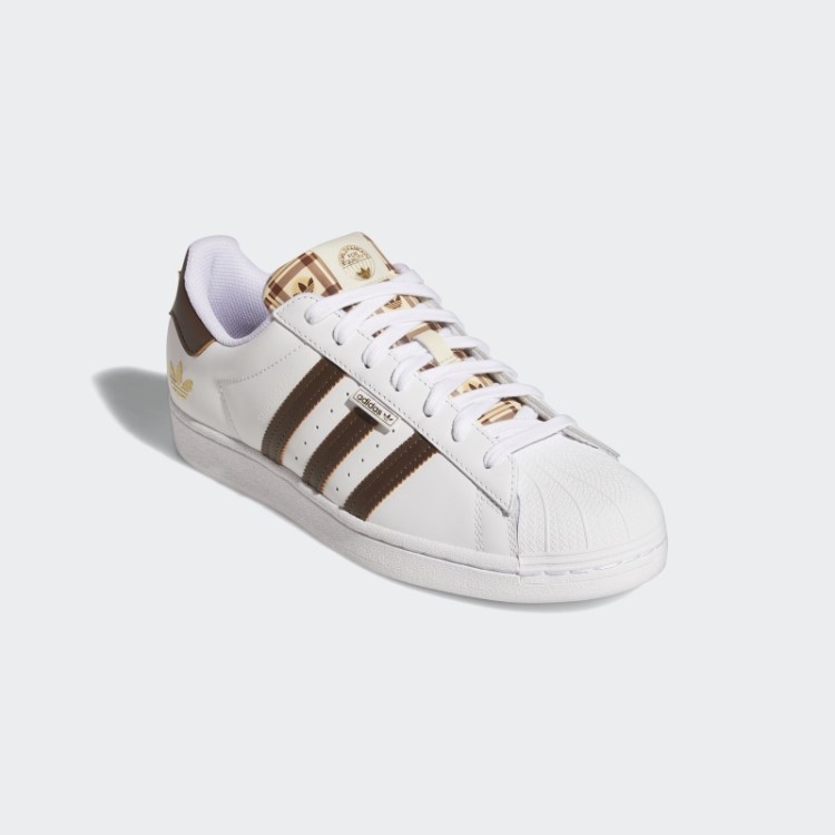 Tênis Adidas Superstar Marrom