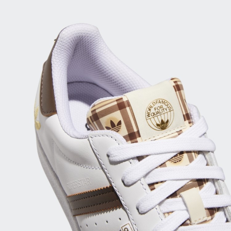 Tênis Adidas Superstar Marrom