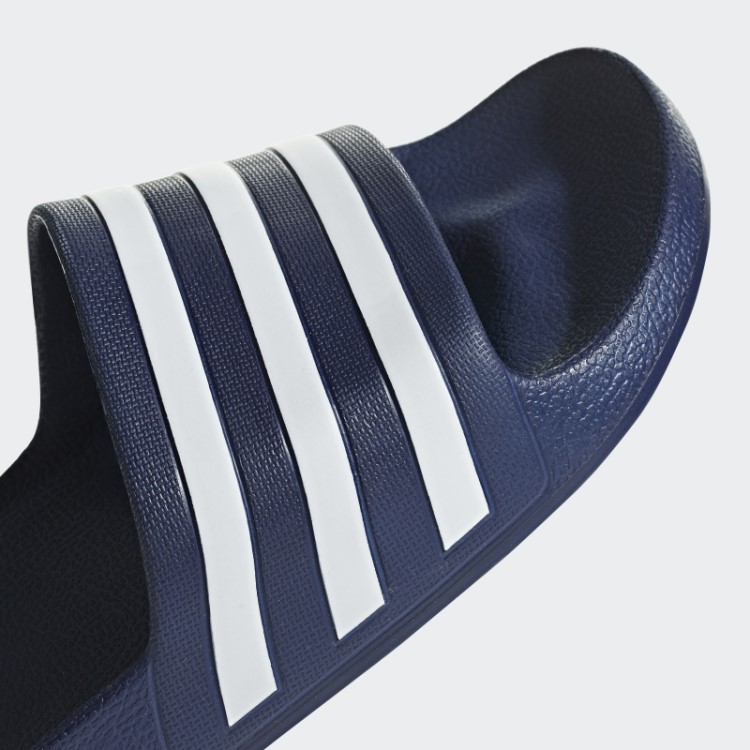 Tênis Aqua Adilette Azul Escuro Da Adidas