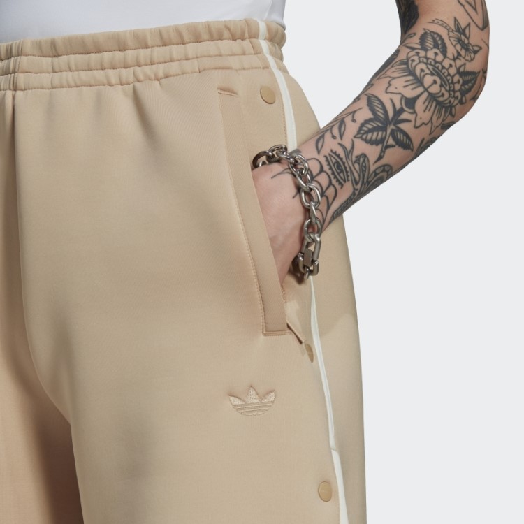 Calça Espaçadora Bege Com Detalhes De Amarração Adidas