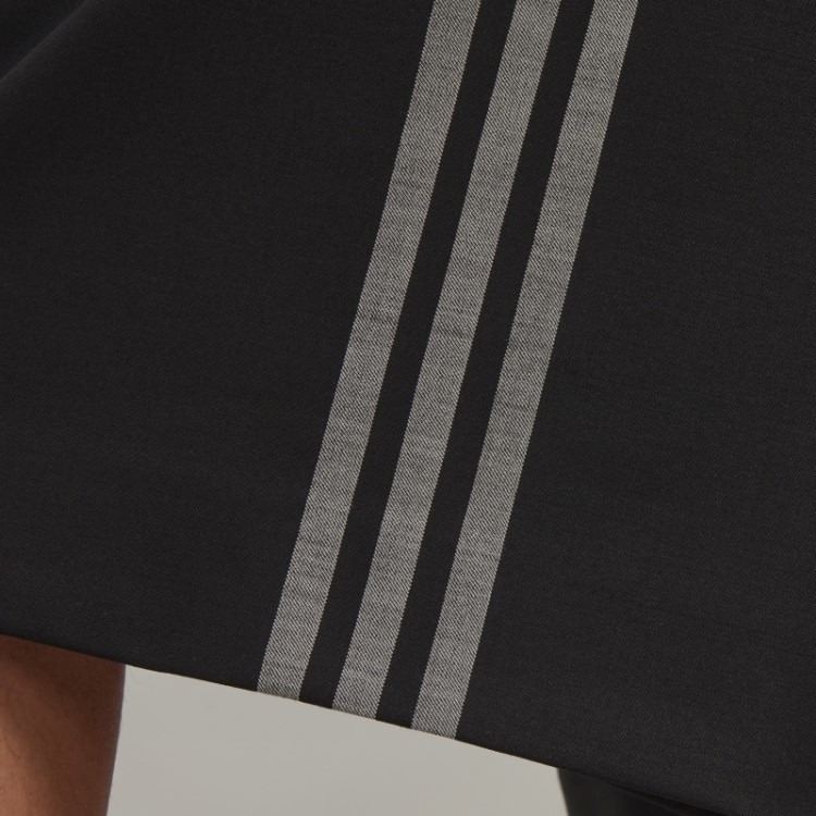 Y-3 Short De Alfaiataria Com As Três Listras Em Lã Refinada Adidas