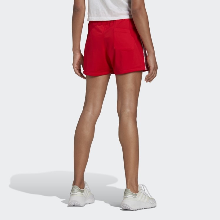 Bermuda Vermelha Com As Três Listras Adidas