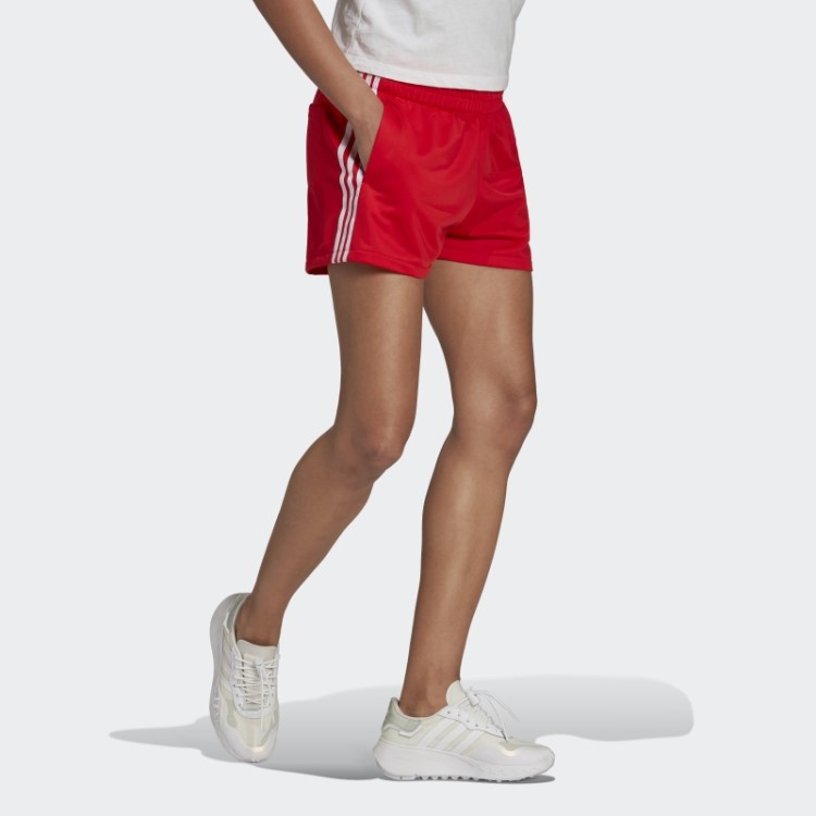 Bermuda Vermelha Com As Três Listras Adidas