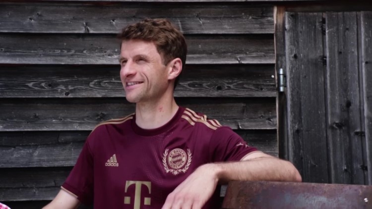Camisa Vermelha Do Fc Bayern 22/23 Wiesn Adidas