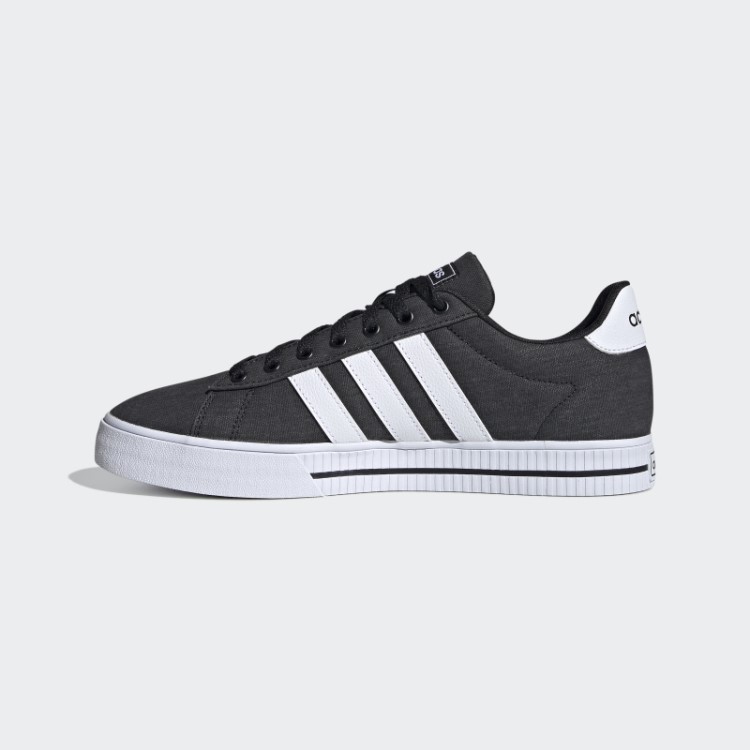 Tênis Adidas Black Daily 3.0
