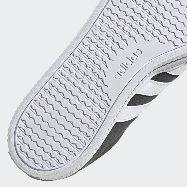 Tênis Adidas Black Daily 3.0