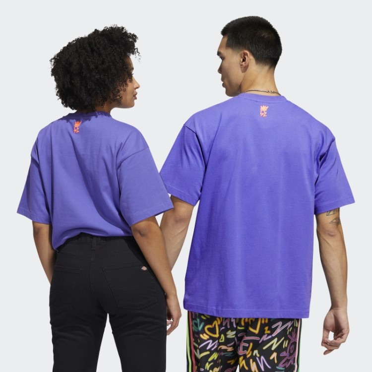Camiseta Lilás Adidas Love Unites Trefoil (gênero Neutro)