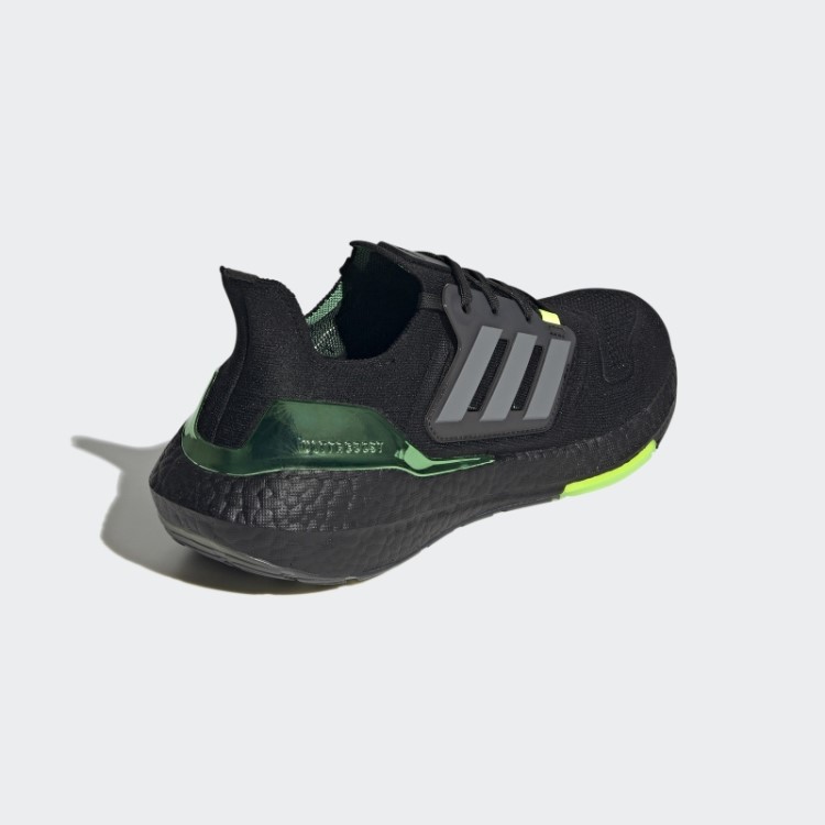 Tênis Adidas Preto Ultraboost 22