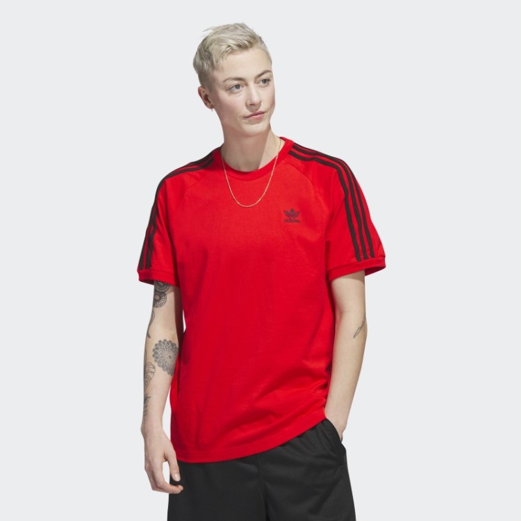 Camiseta Plush Vermelha Adicolor Classics Da Adidas