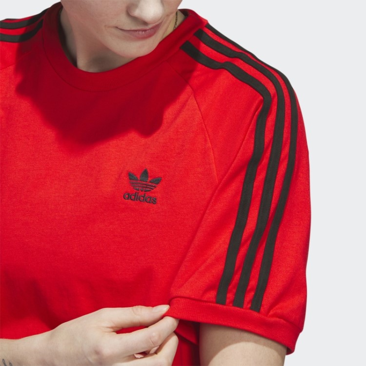 Camiseta Plush Vermelha Adicolor Classics Da Adidas