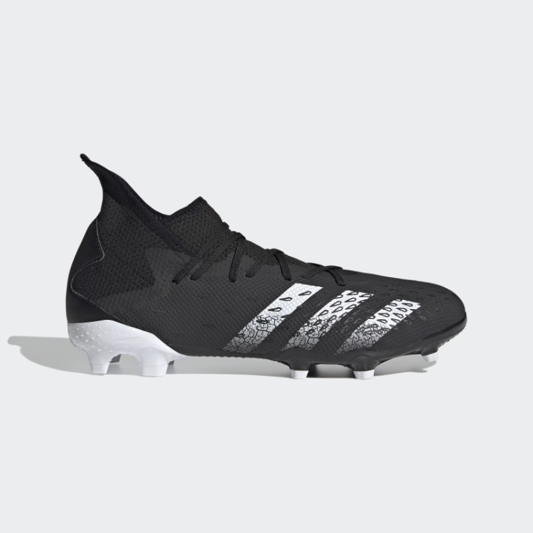 Chuteira Preta Predador Freak.3 Para Solo Firme Adidas