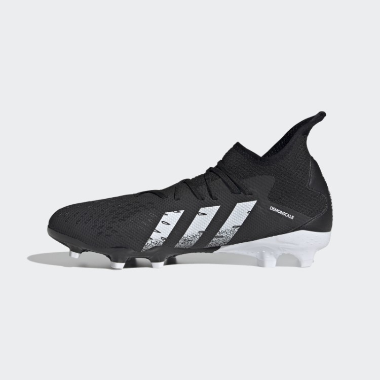 Chuteira Preta Predador Freak.3 Para Solo Firme Adidas