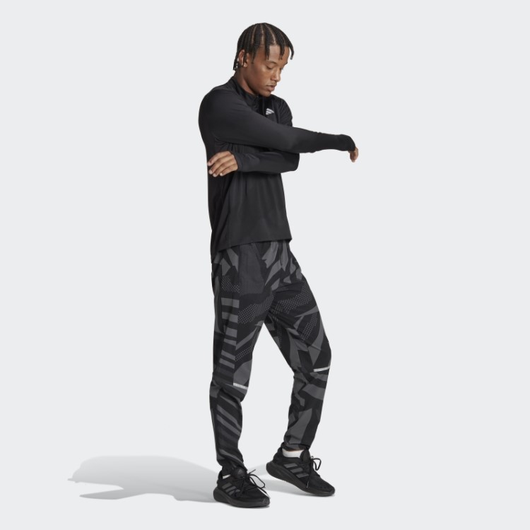 Camiseta Adidas Black Own The Run 1/2 Com Zíper