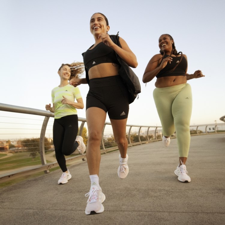 Run Icon 3 Listras Running Colete Adidas Preto