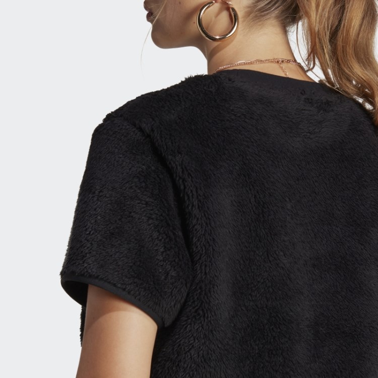 Essencial Preto + Camiseta Fofa Adidas