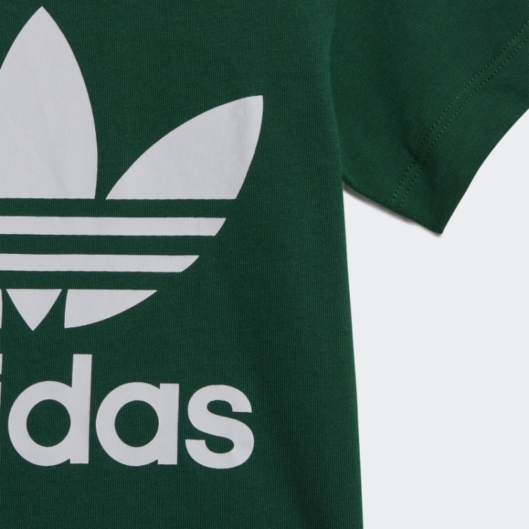 Elegante Camiseta Adidas Trefoil Verde Escuro