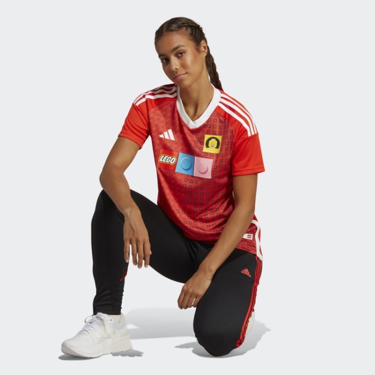 Camisa Laranja Adidas X Lego Em Negrito