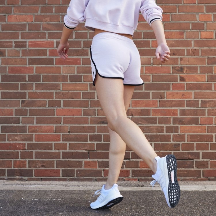 Shorts Rosa French Terry Cintura Alta Adidas
