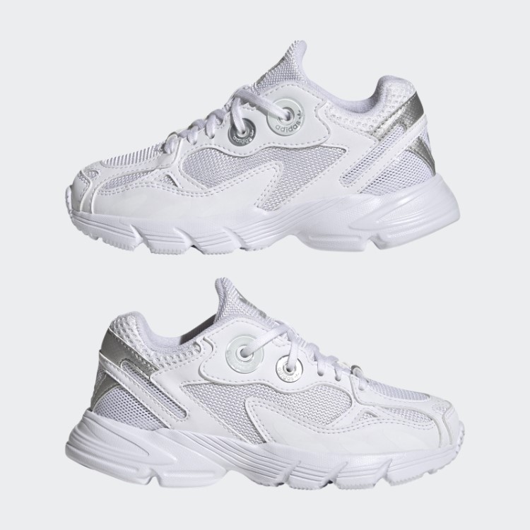Sapatos Adidas Astir Prata