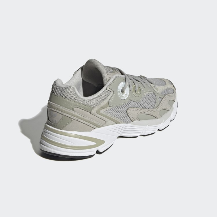 Sapato Adidas Astir Metal Cinza