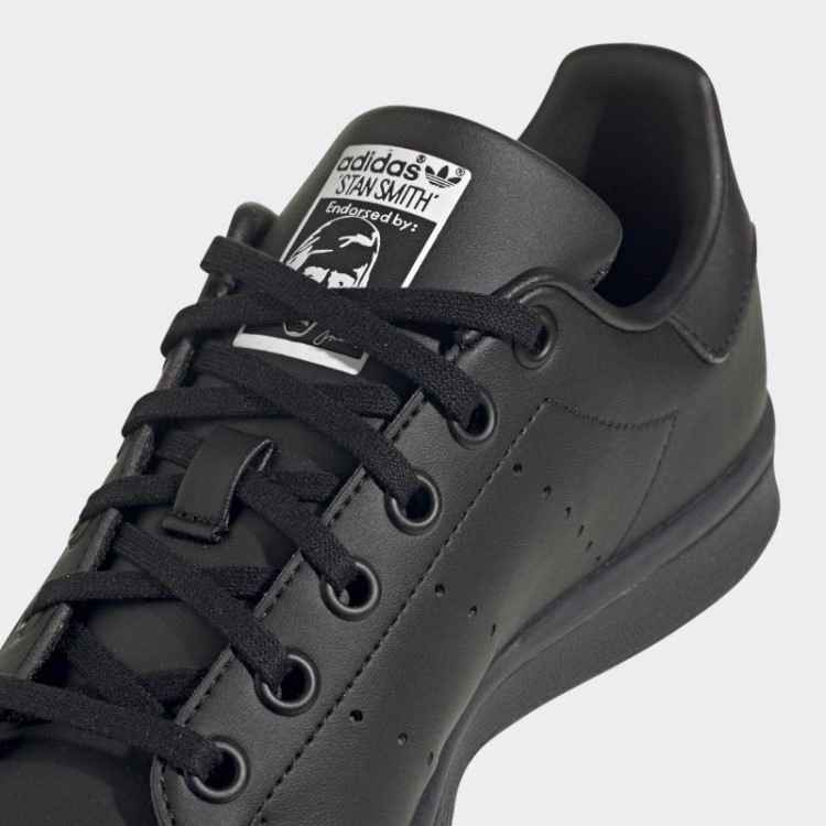 Tênis Preto Adidas Stan Smith