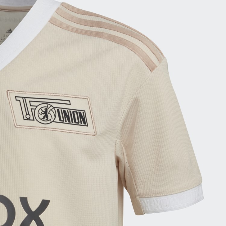 Camisa Adidas Ivory 1. FC Union Berlin 22/23 Fora