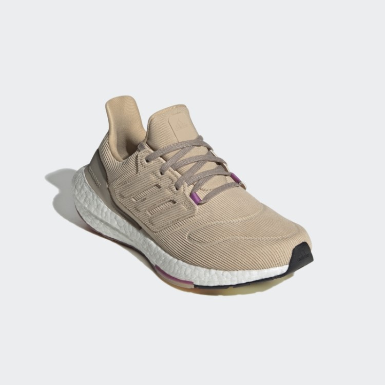 Tênis Adidas Ultraboost 22 Bege