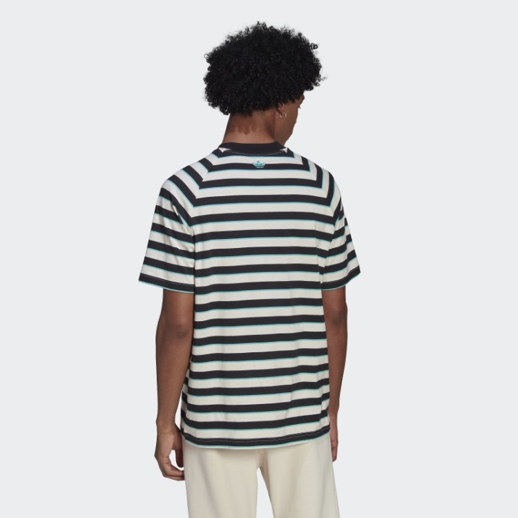 Camiseta Com Bolso Listrada Preta Adidas
